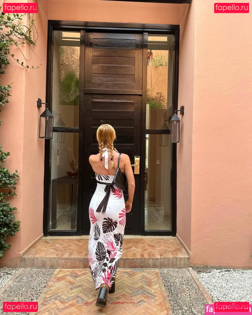 Maisie Smith Onlyfans Photo Gallery 