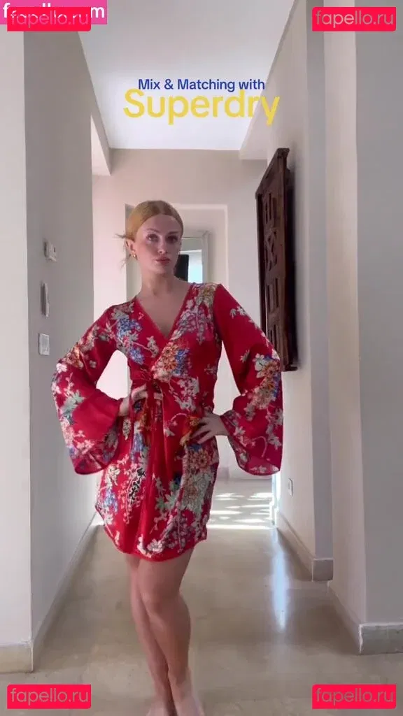 Maisie Smith Onlyfans Photo Gallery 