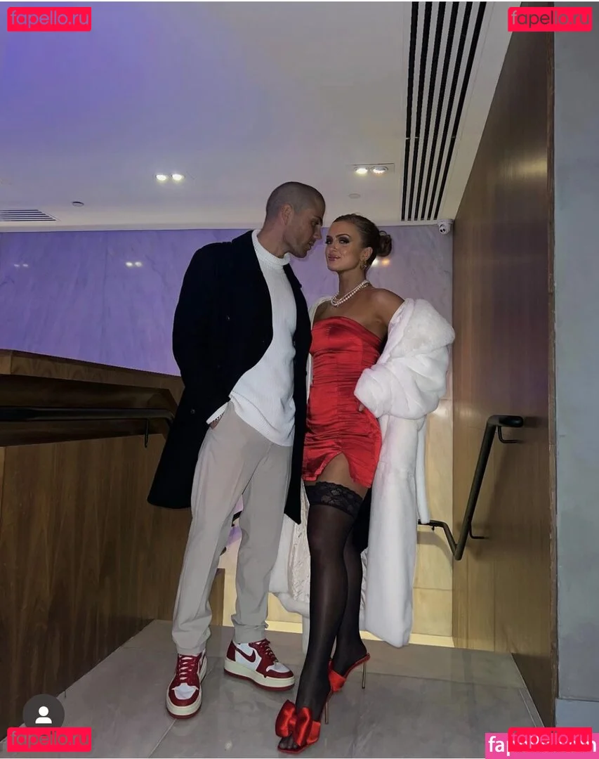 Maisie Smith Onlyfans Photo Gallery 