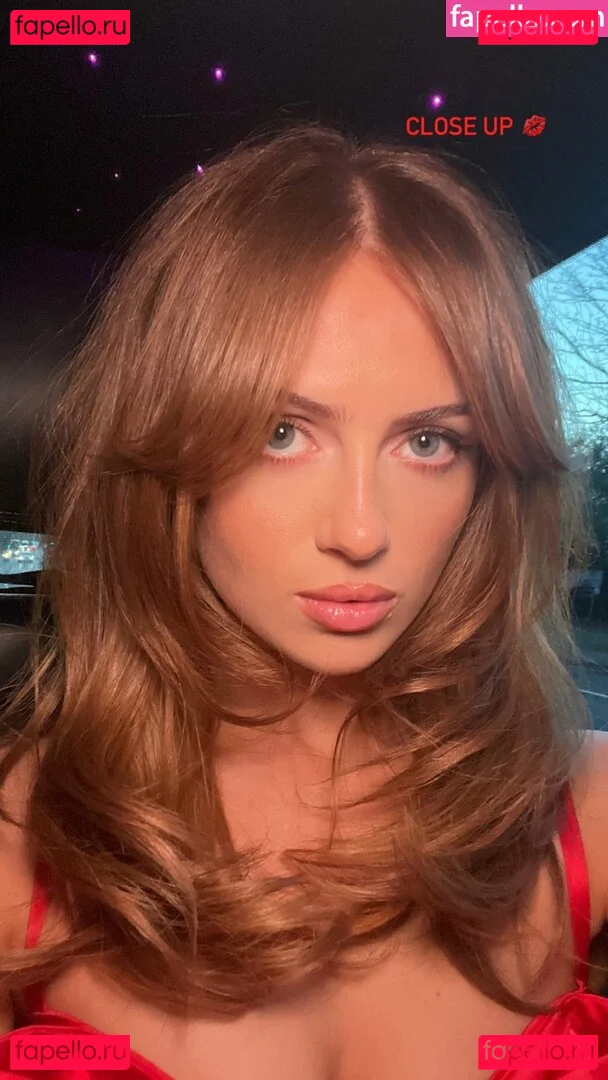 Maisie Smith Onlyfans Photo Gallery 