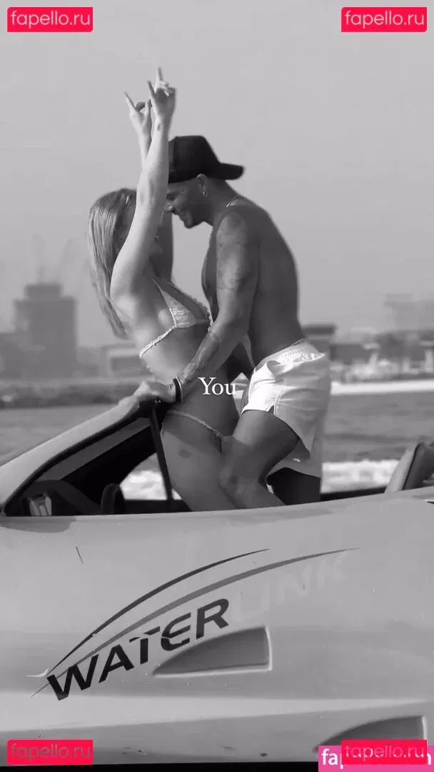 Maisie Smith Onlyfans Photo Gallery 