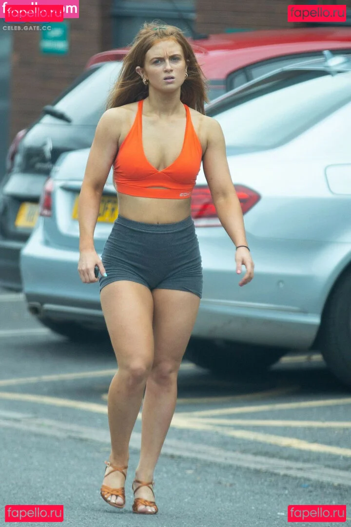 Maisie Smith Onlyfans Photo Gallery 