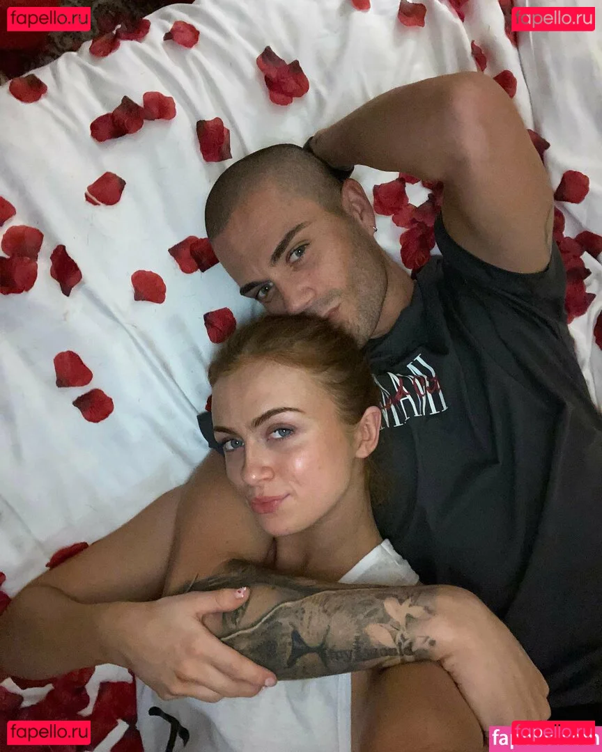 Maisie Smith Onlyfans Photo Gallery 