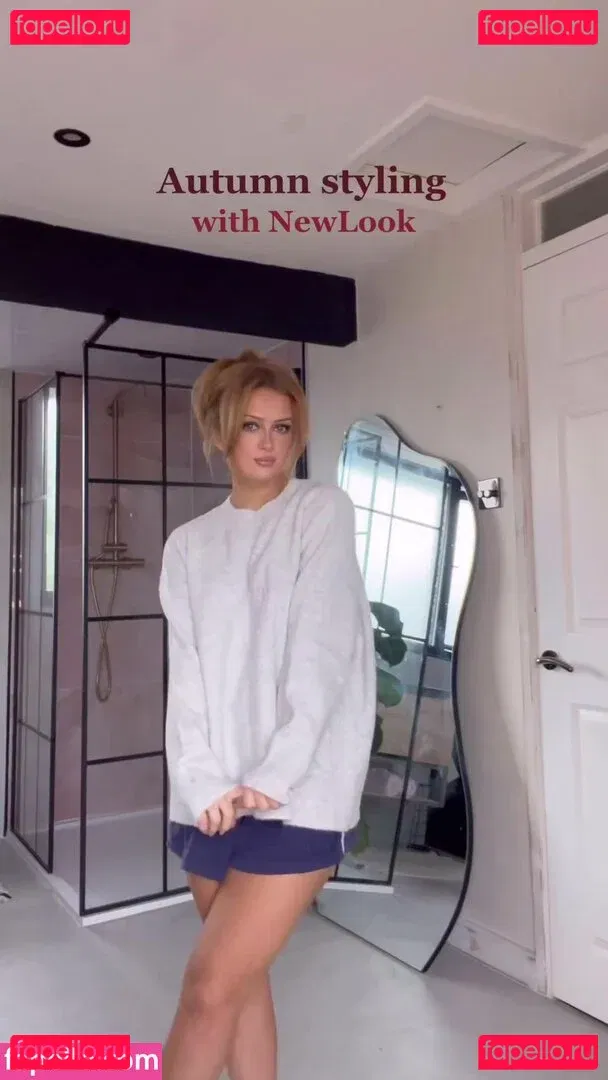 Maisie Smith Onlyfans Photo Gallery 