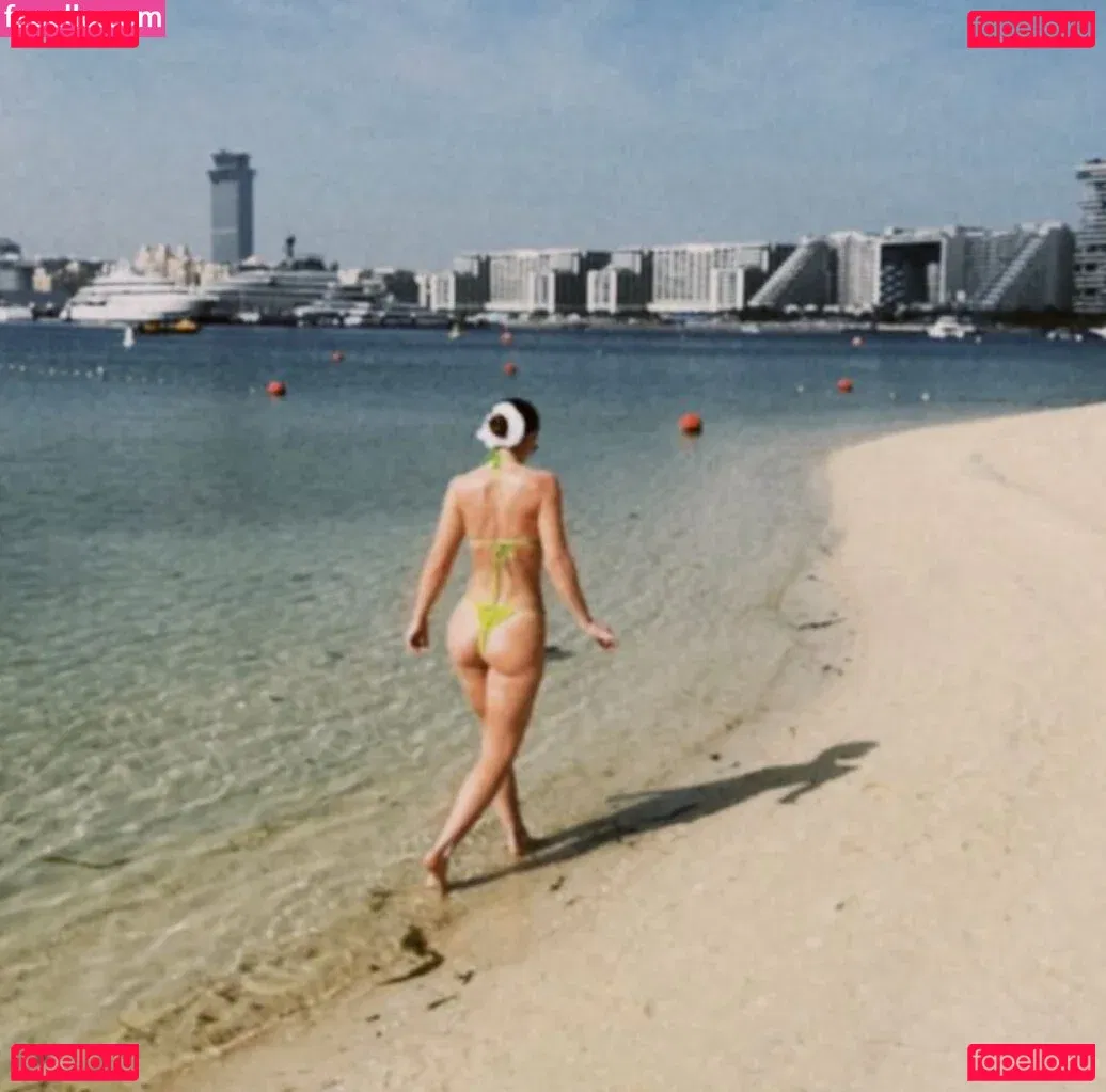 Maisie Smith Onlyfans Photo Gallery 