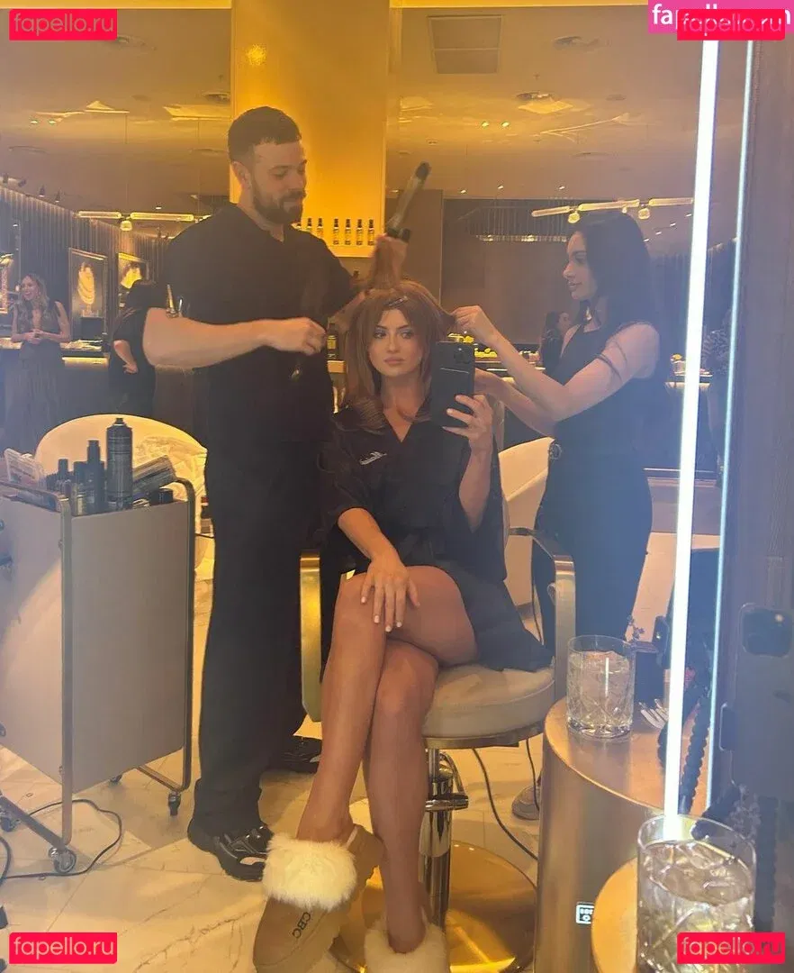 Maisie Smith Onlyfans Photo Gallery 