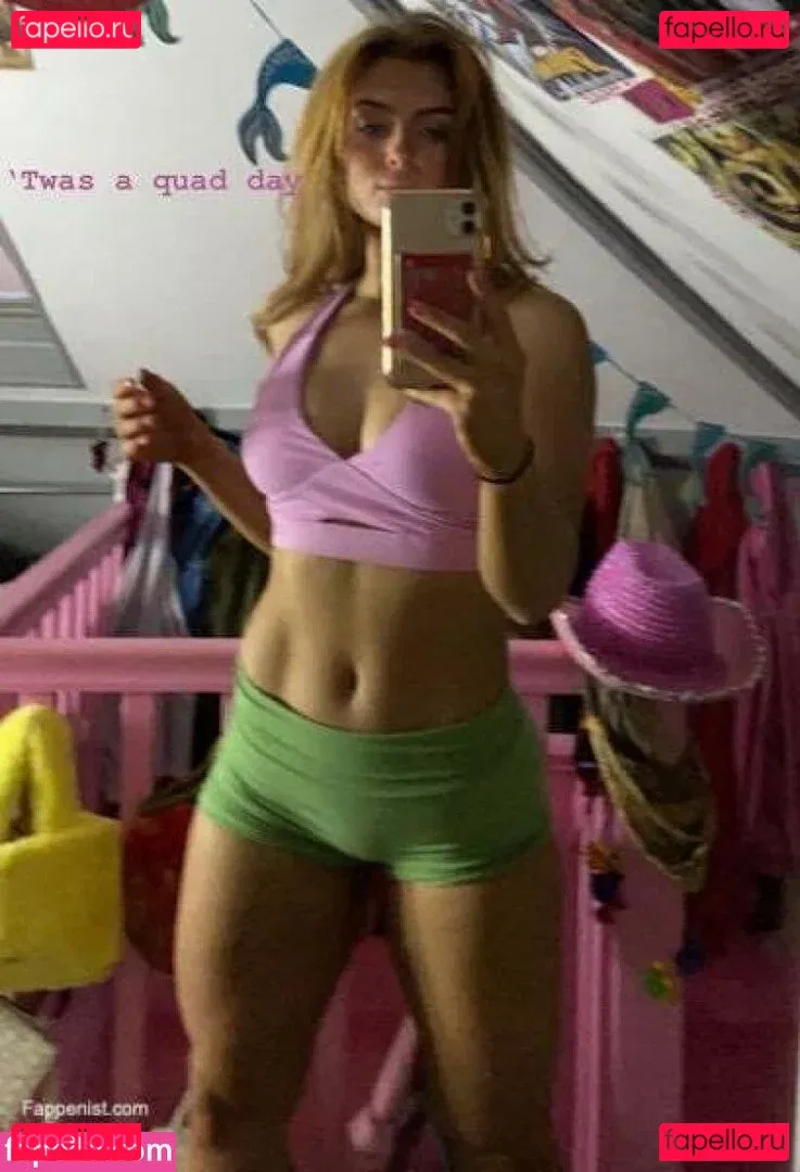 Maisie Smith Onlyfans Photo Gallery 