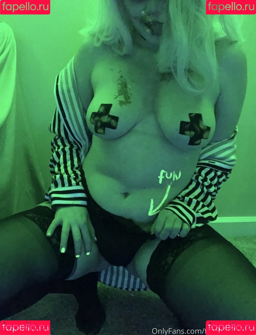 The.bunny.bee Onlyfans Photo Gallery 