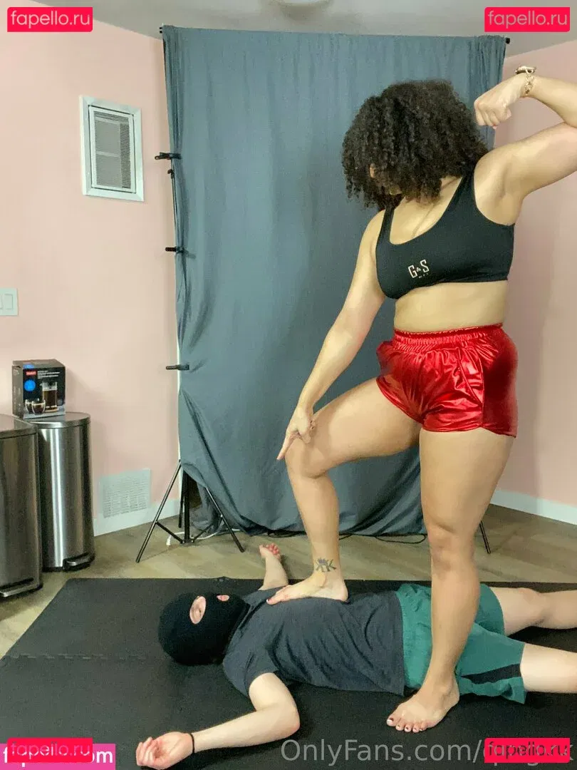 qingkk Onlyfans Photo Gallery 