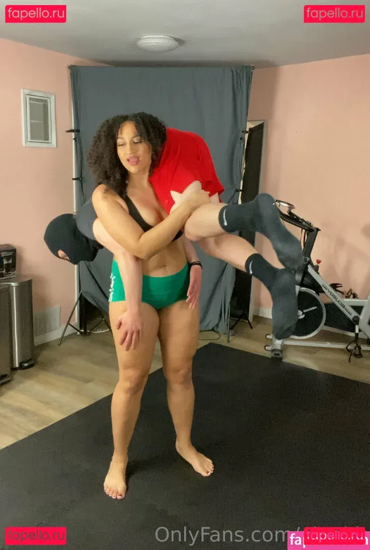 qingkk Onlyfans Photo Gallery 