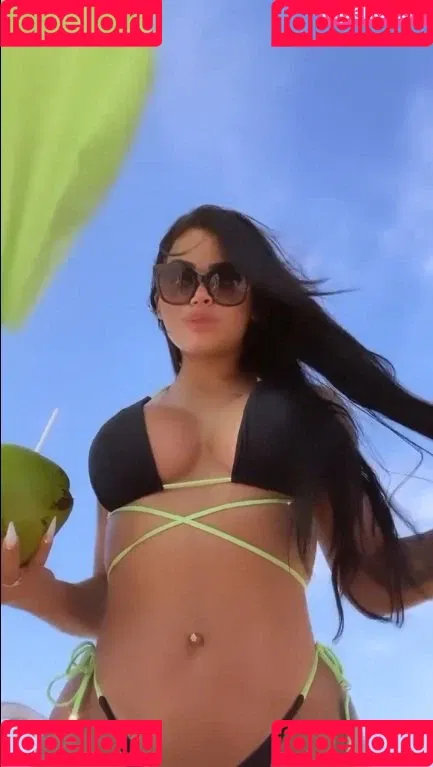 Stephanie Silveira Onlyfans Photo Gallery 