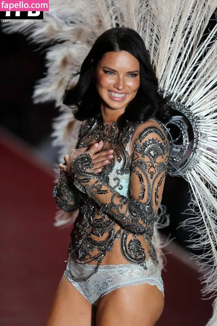 Adriana Lima Onlyfans Photo Gallery 