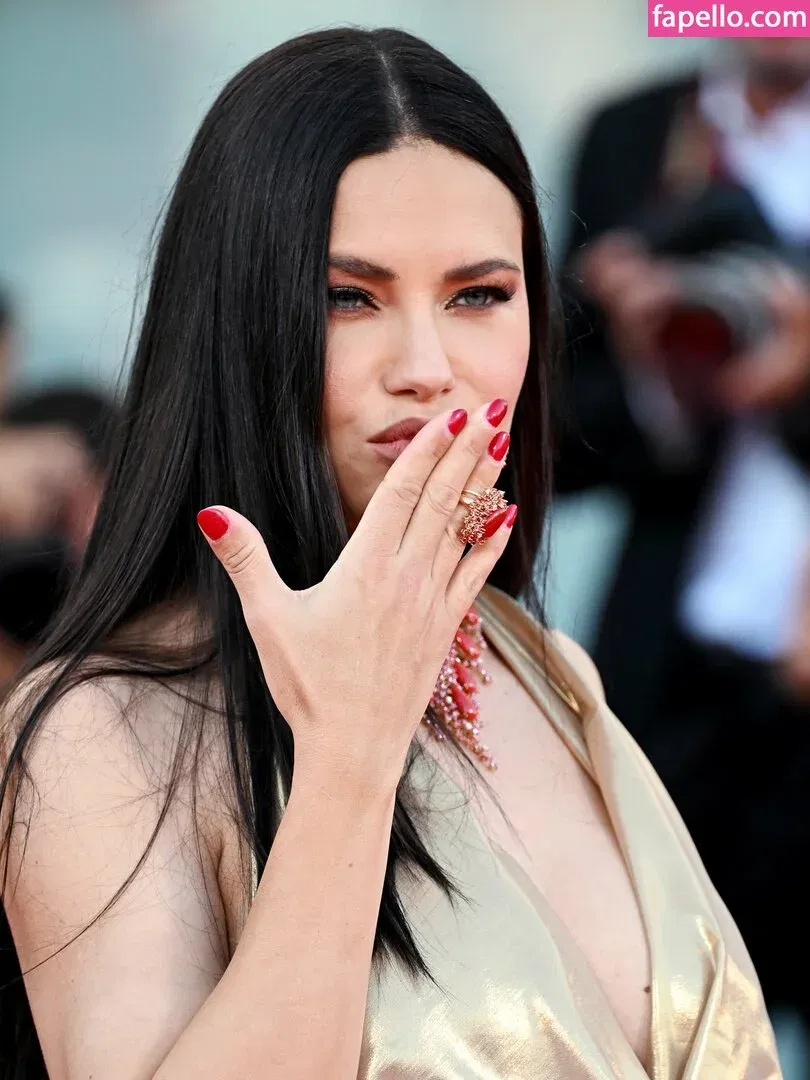 Adriana Lima Onlyfans Photo Gallery 