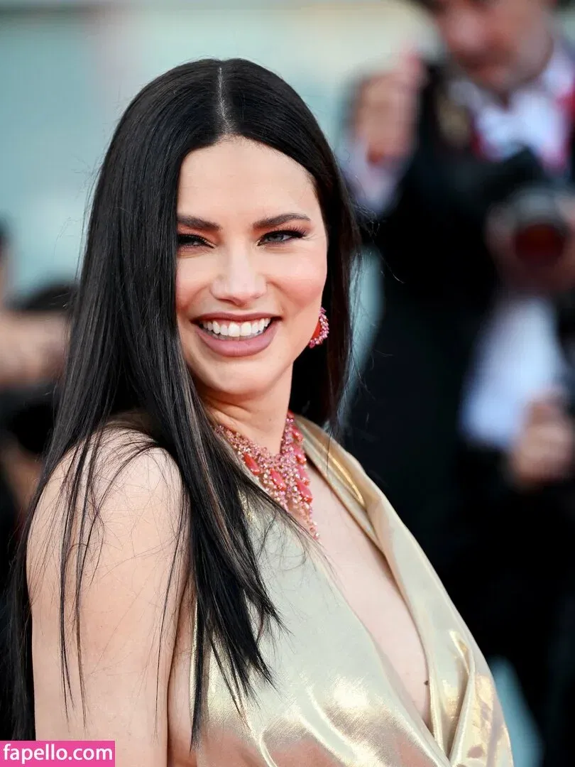 Adriana Lima Onlyfans Photo Gallery 