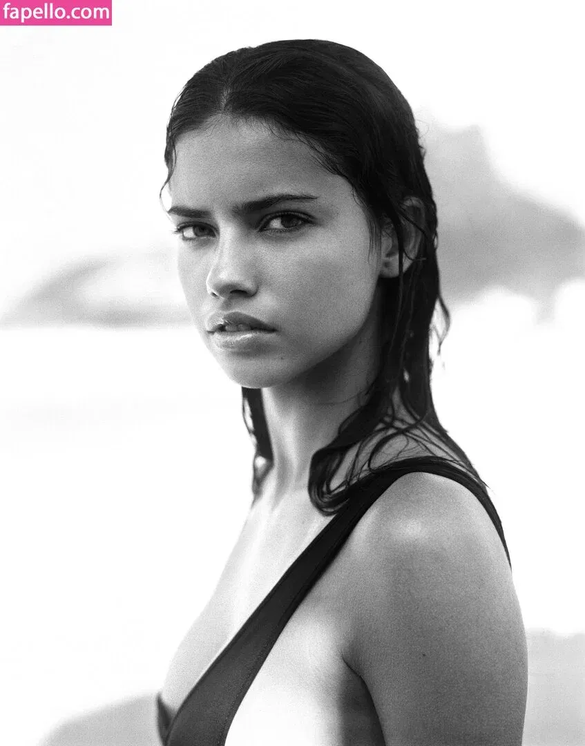Adriana Lima Onlyfans Photo Gallery 