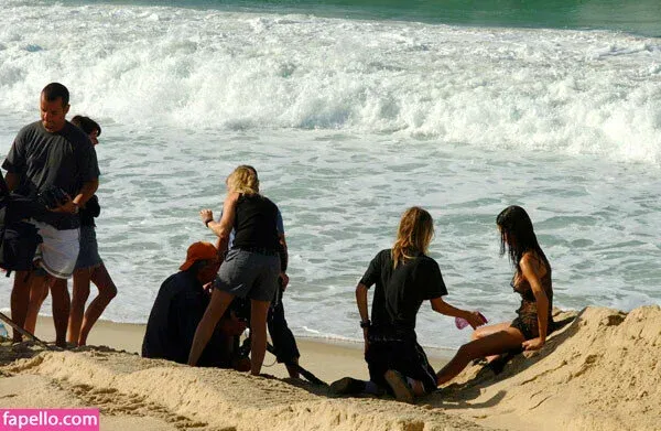 Adriana Lima Onlyfans Photo Gallery 