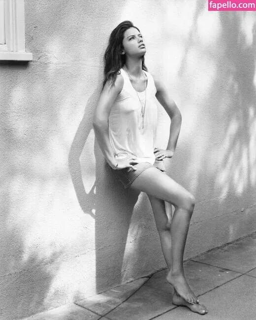Adriana Lima Onlyfans Photo Gallery 