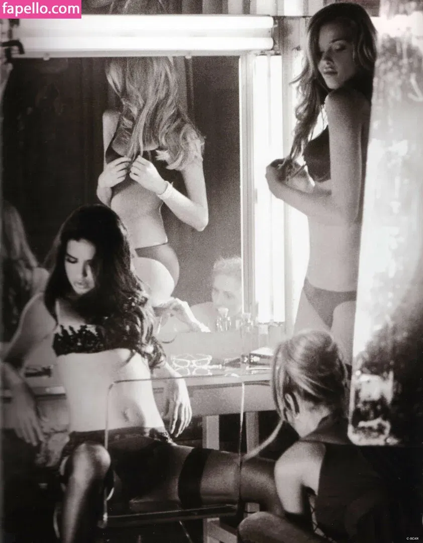 Adriana Lima Onlyfans Photo Gallery 