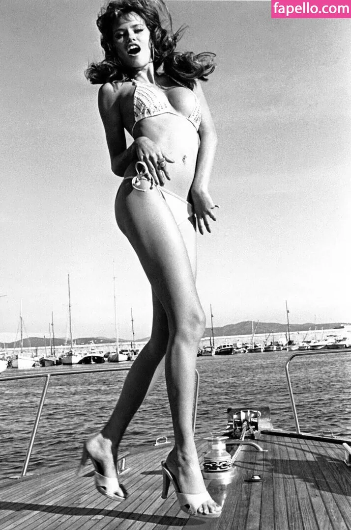 Adriana Lima Onlyfans Photo Gallery 