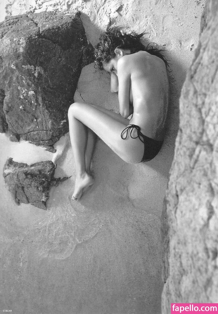 Adriana Lima Onlyfans Photo Gallery 