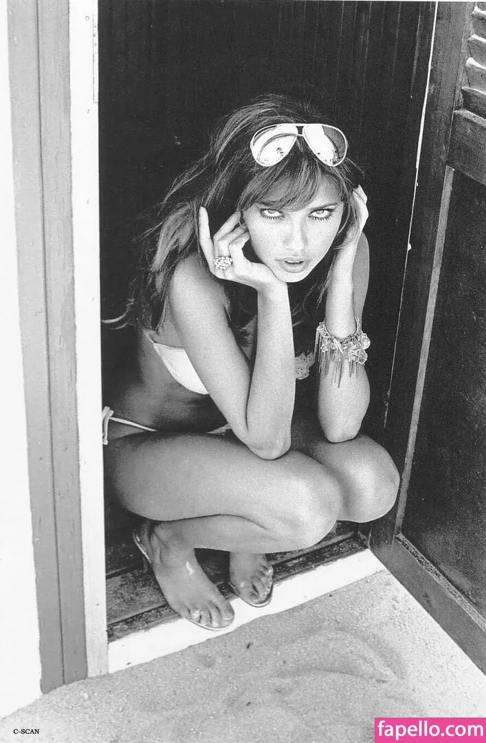 Adriana Lima Onlyfans Photo Gallery 