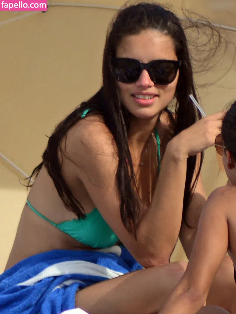 Adriana Lima Onlyfans Photo Gallery 