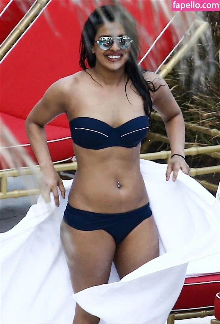 Adriana Lima Onlyfans Photo Gallery 