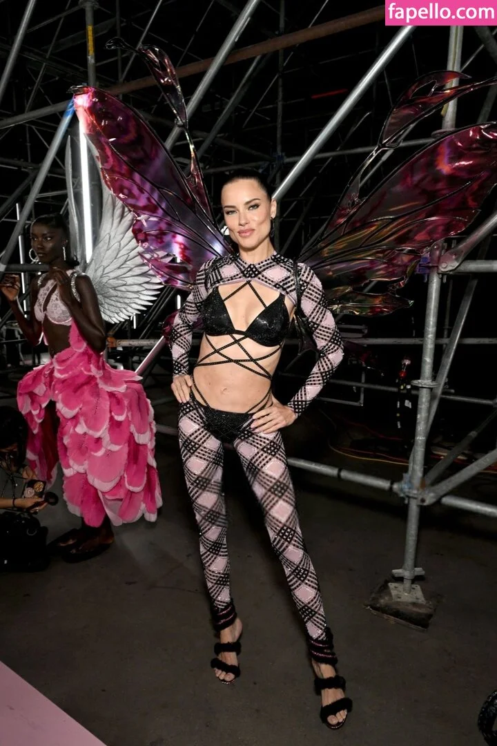 Adriana Lima Onlyfans Photo Gallery 