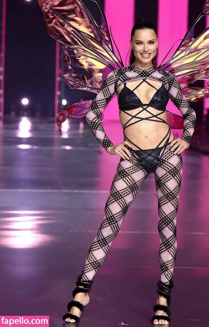 Adriana Lima Onlyfans Photo Gallery 