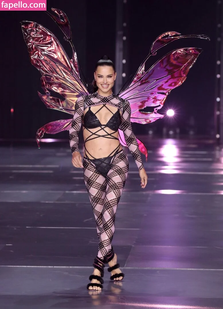 Adriana Lima Onlyfans Photo Gallery 