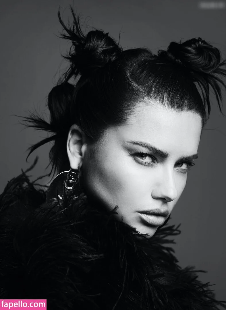 Adriana Lima Onlyfans Photo Gallery 