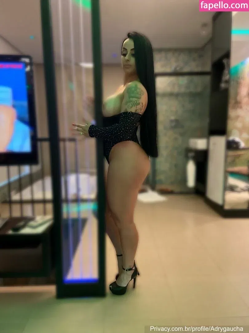 Adriana Lima Onlyfans Photo Gallery 