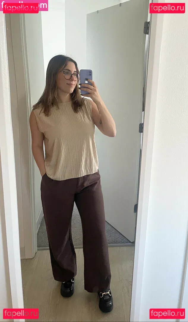 Dogsanimeandhiking Onlyfans Photo Gallery 