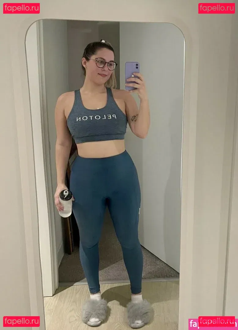 Dogsanimeandhiking Onlyfans Photo Gallery 