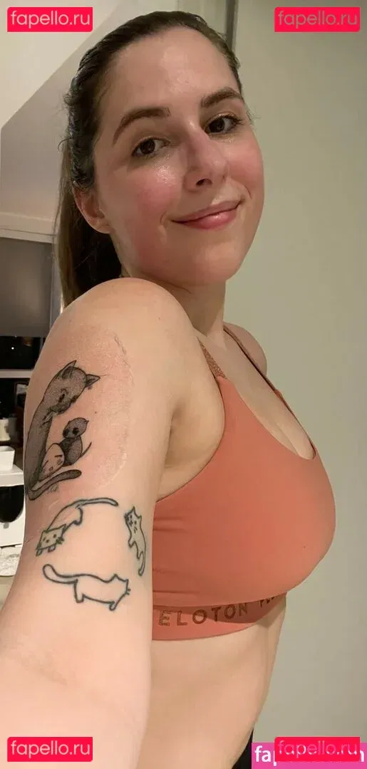 Dogsanimeandhiking Onlyfans Photo Gallery 