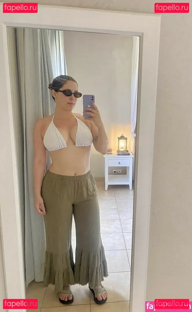 Dogsanimeandhiking Onlyfans Photo Gallery 