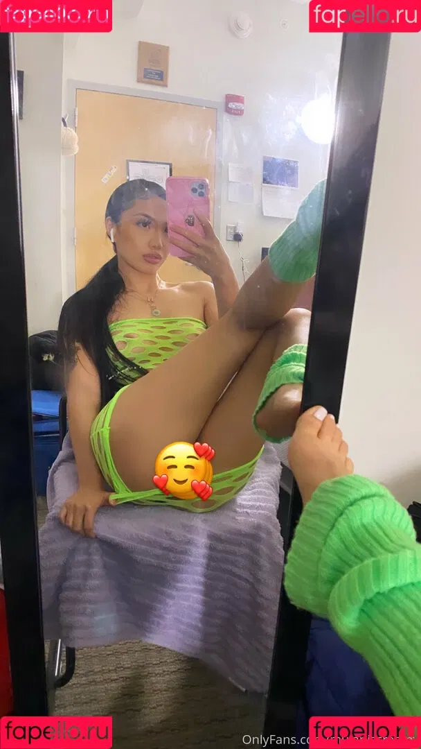 wetaja Onlyfans Photo Gallery 