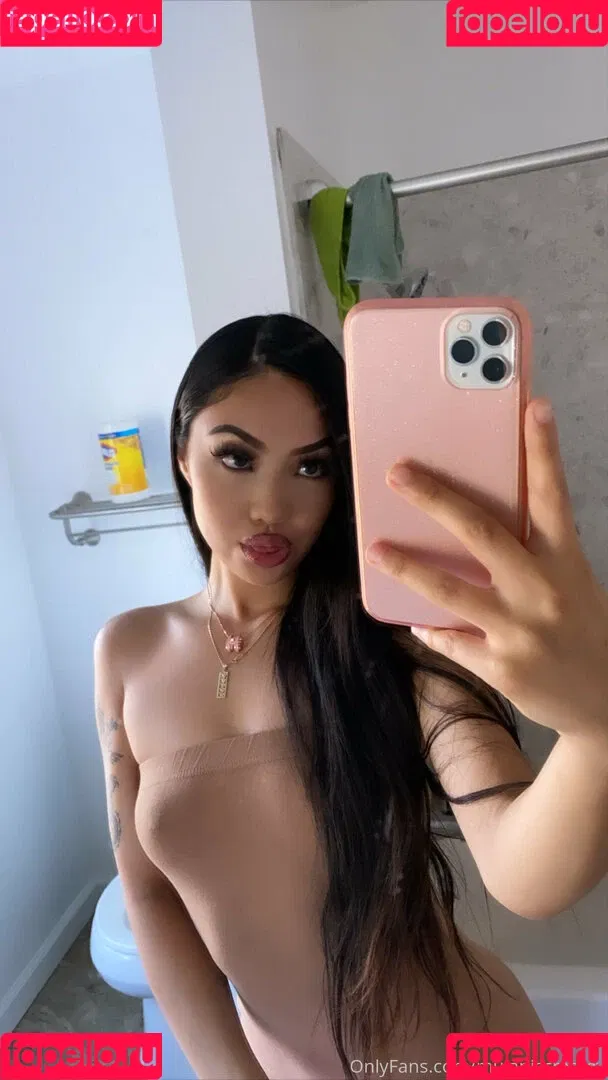 wetaja Onlyfans Photo Gallery 