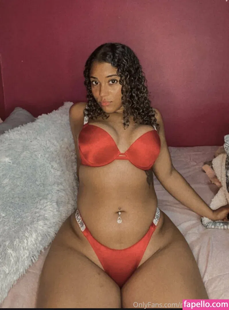 wetaja Onlyfans Photo Gallery 