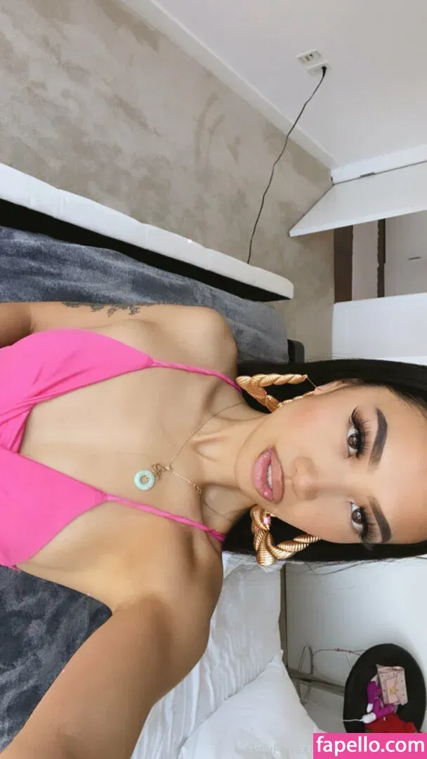 wetaja Onlyfans Photo Gallery 