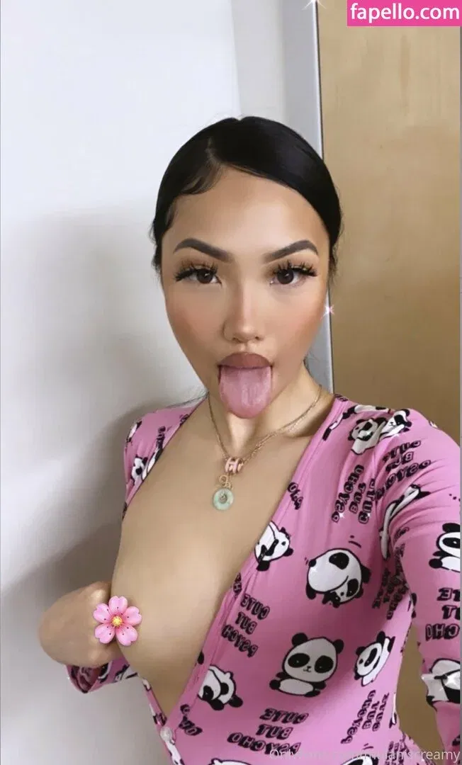 wetaja Onlyfans Photo Gallery 