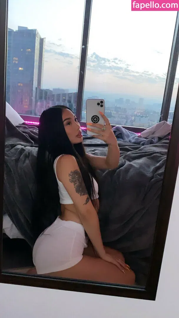 wetaja Onlyfans Photo Gallery 