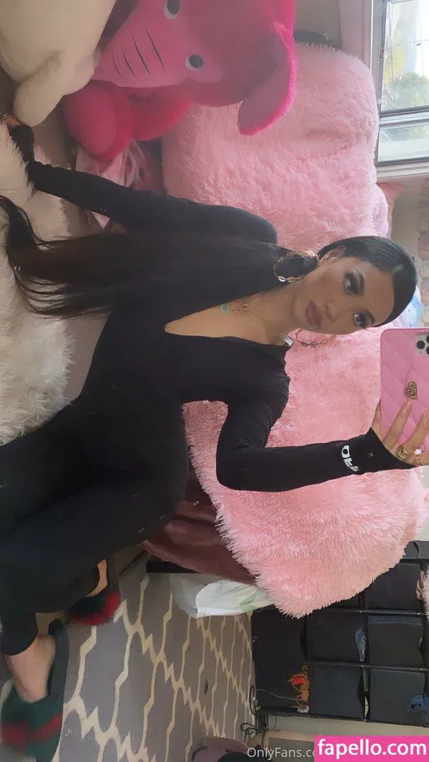 wetaja Onlyfans Photo Gallery 