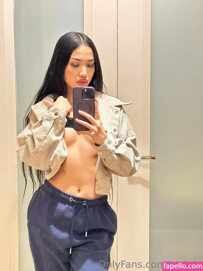 wetaja Onlyfans Photo Gallery 