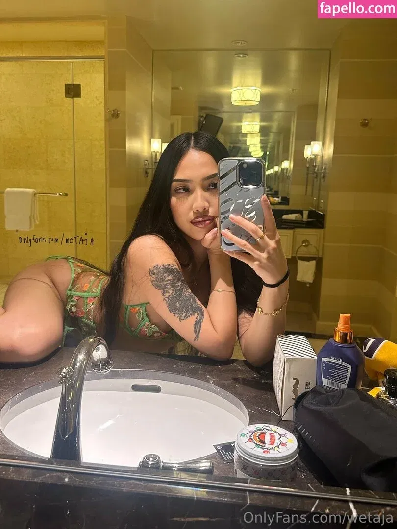 wetaja Onlyfans Photo Gallery 