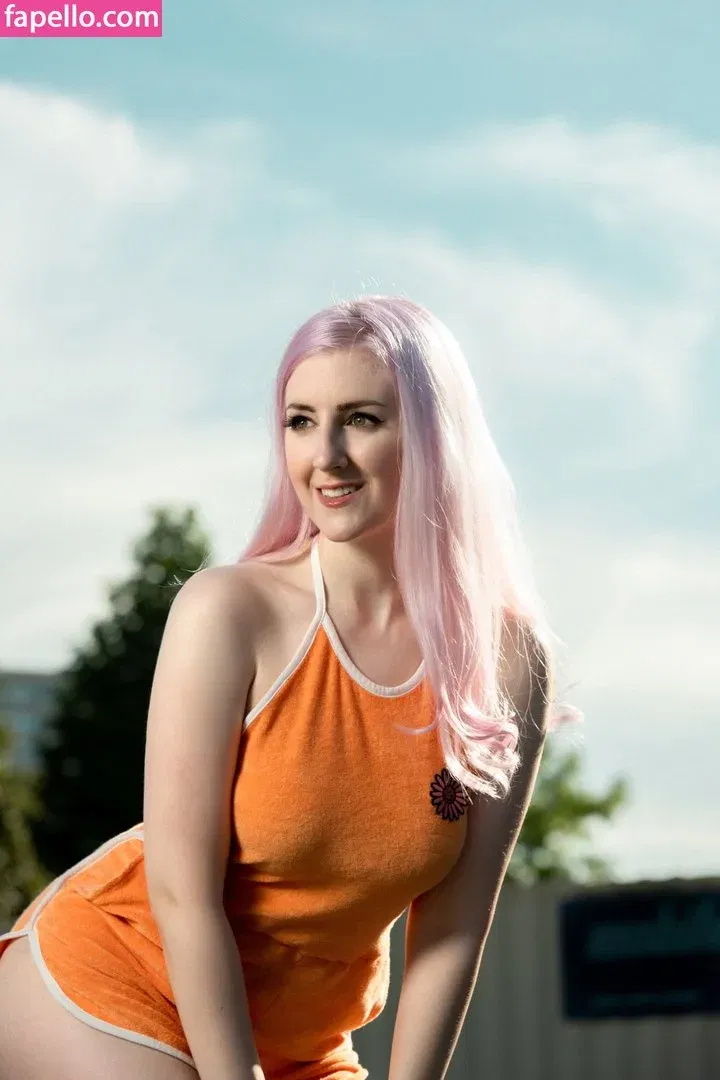 ALBinwonderland Onlyfans Photo Gallery 