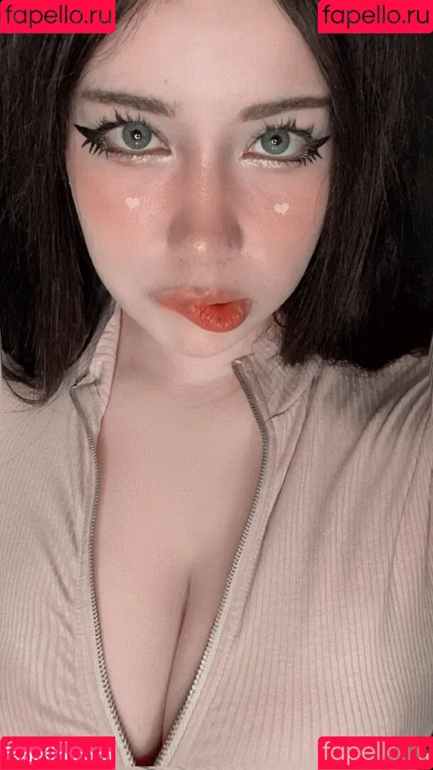 Shiny ASMR Onlyfans Photo Gallery 