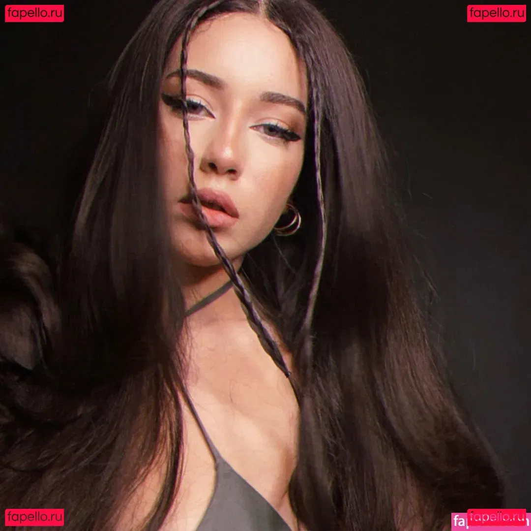 Shiny ASMR Onlyfans Photo Gallery 