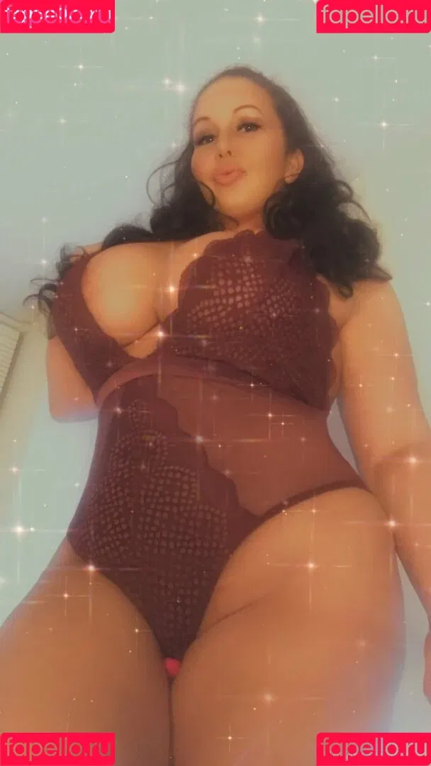 latinamilfnyc Onlyfans Photo Gallery 