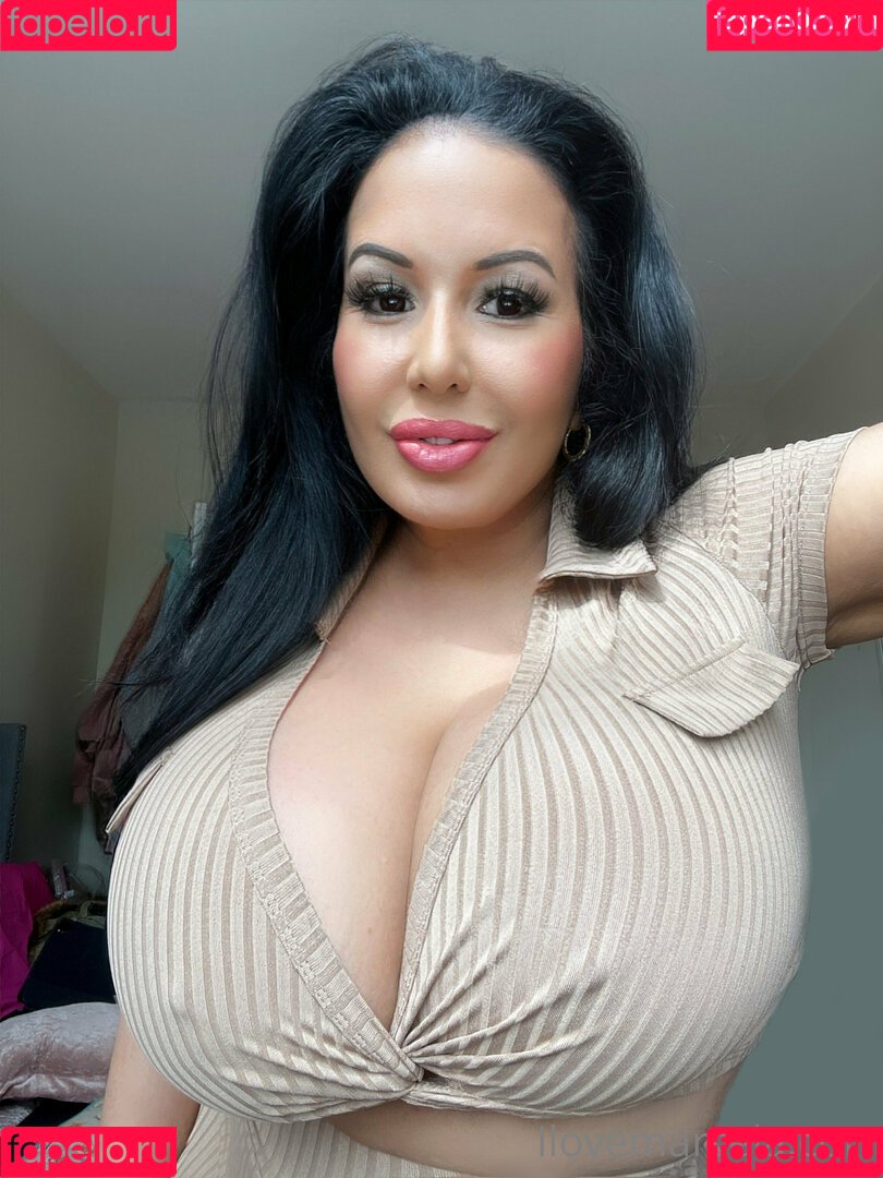 latinamilfnyc Onlyfans Photo Gallery 